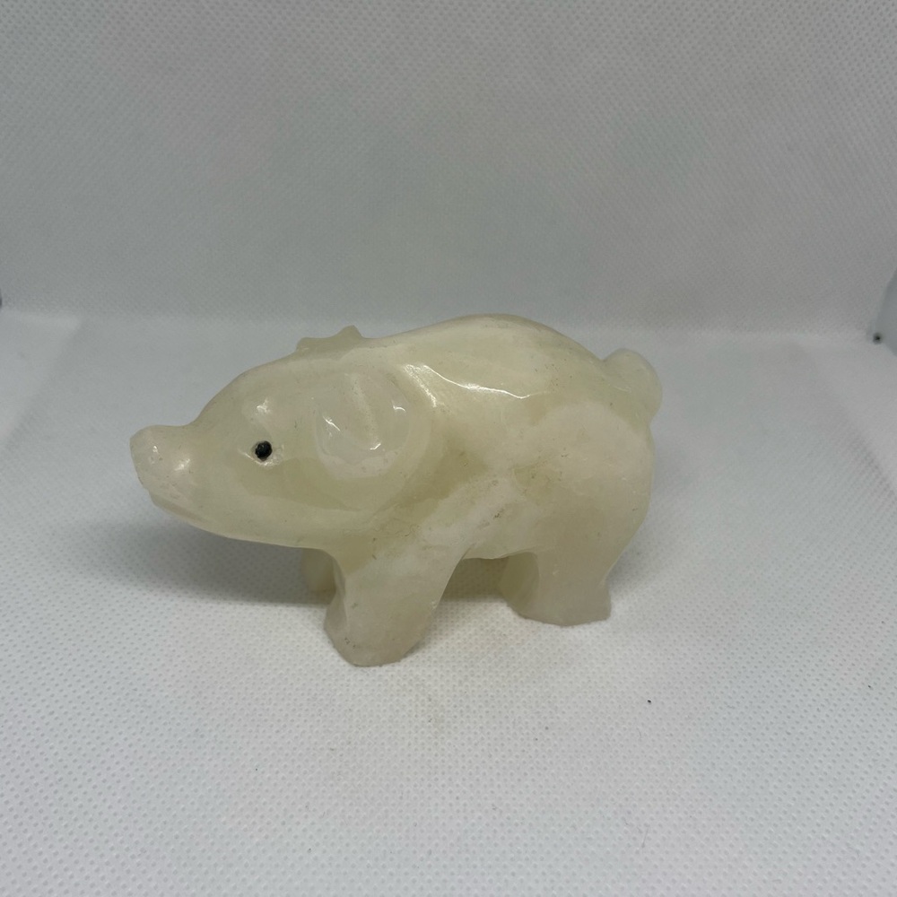 Onyx Pig Crystal Carving
